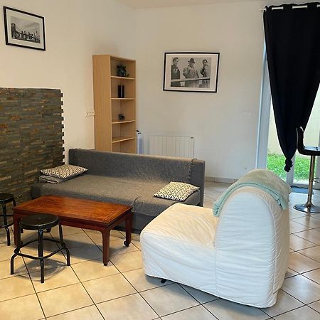 Grand T2 Sur Cour Apartment Aufferville ภายนอก รูปภาพ